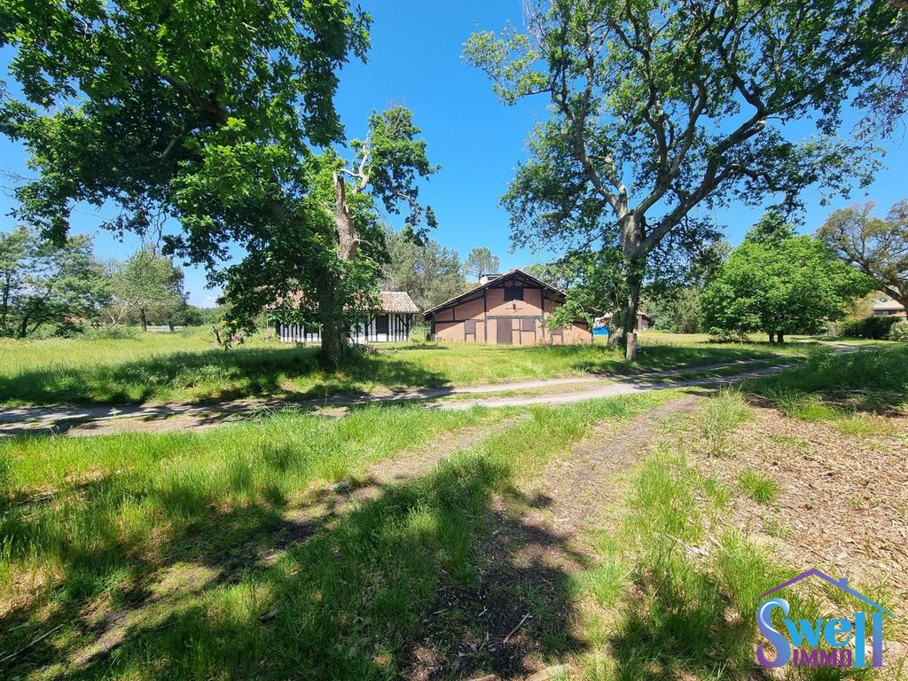 Property photo 1 of 22 Property On 3635 m² With Authentic Traditional House T