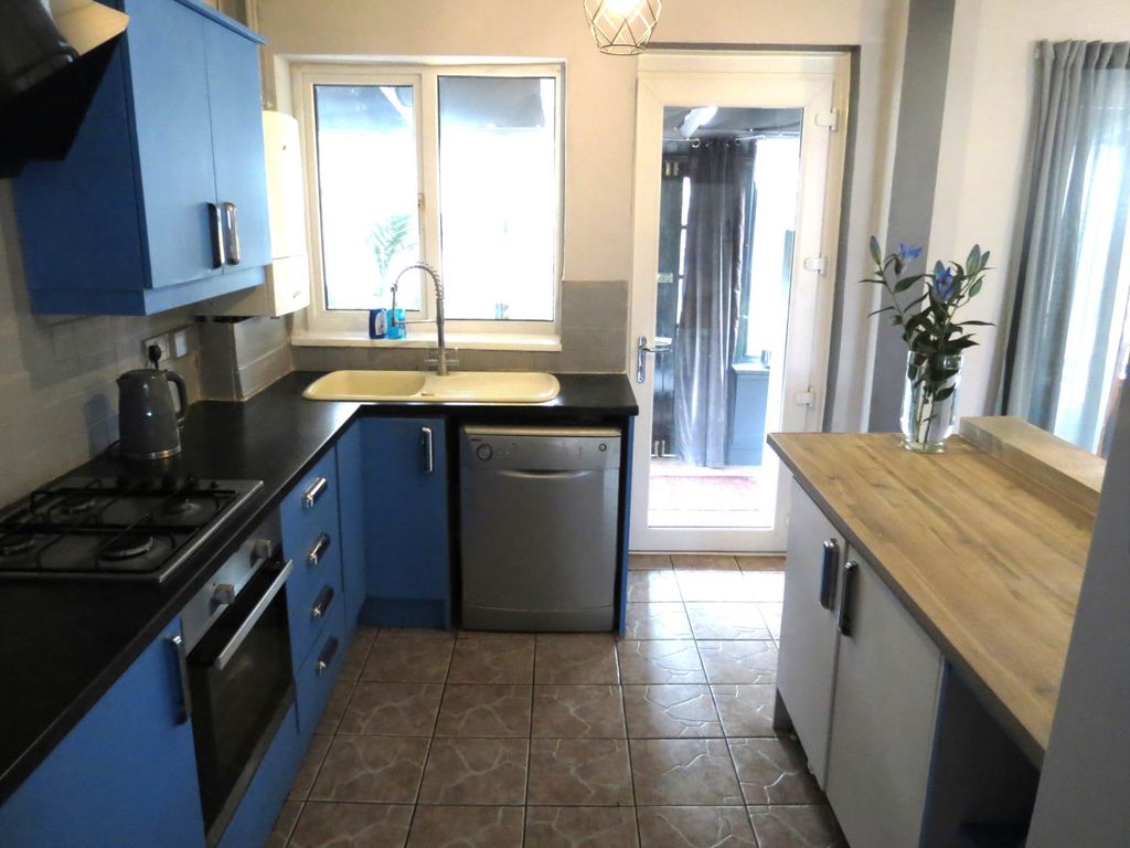 Property photo 3 of 21