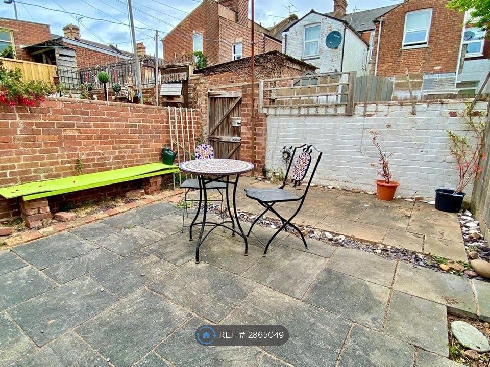 Property photo 2 of 12