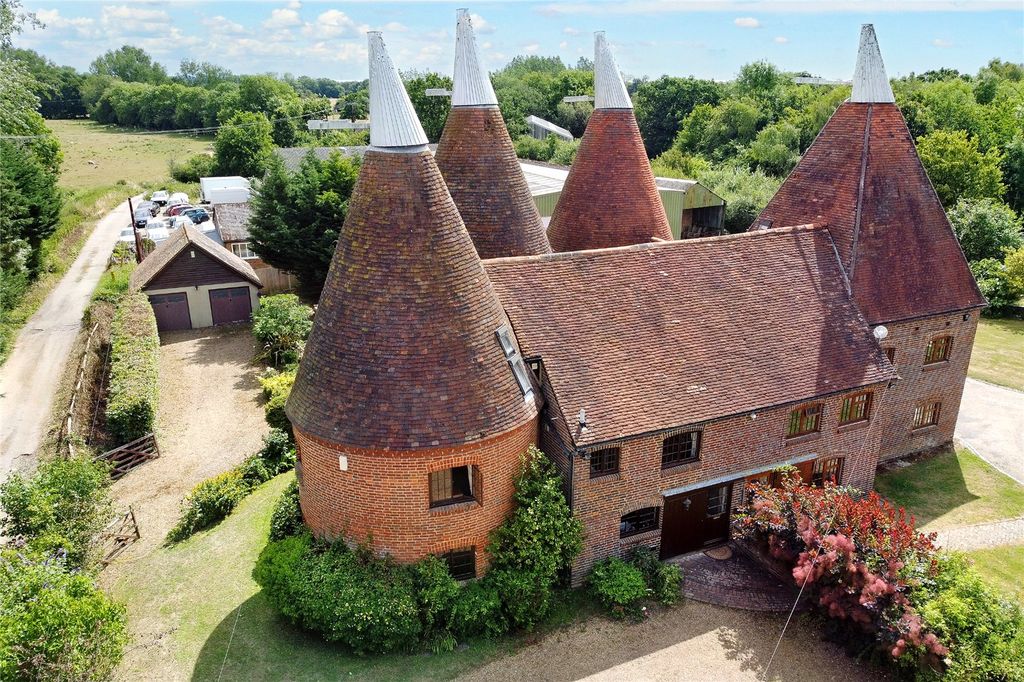 Property photo 1 of 18 Arial Shot
