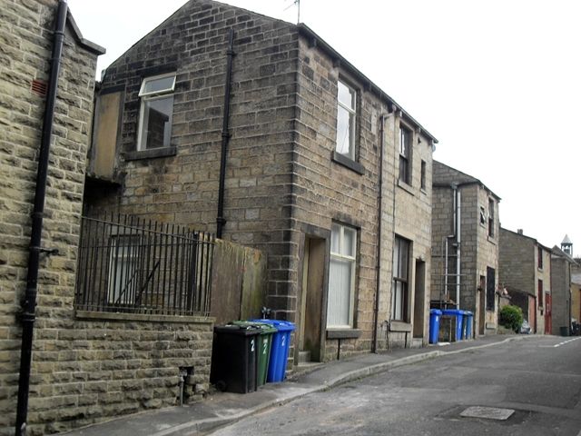 Property photo 1 of 9