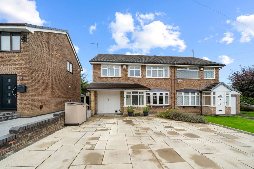 Property photo 1 of 29