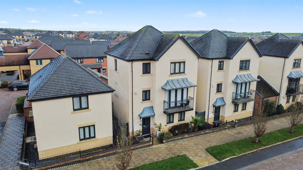 Property photo 1 of 32 Dji_0263.Jpg