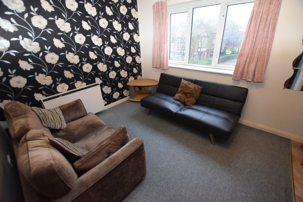 Property photo 3 of 9 1103283