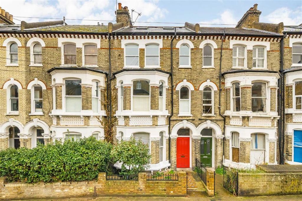 Property photo 1 of 5