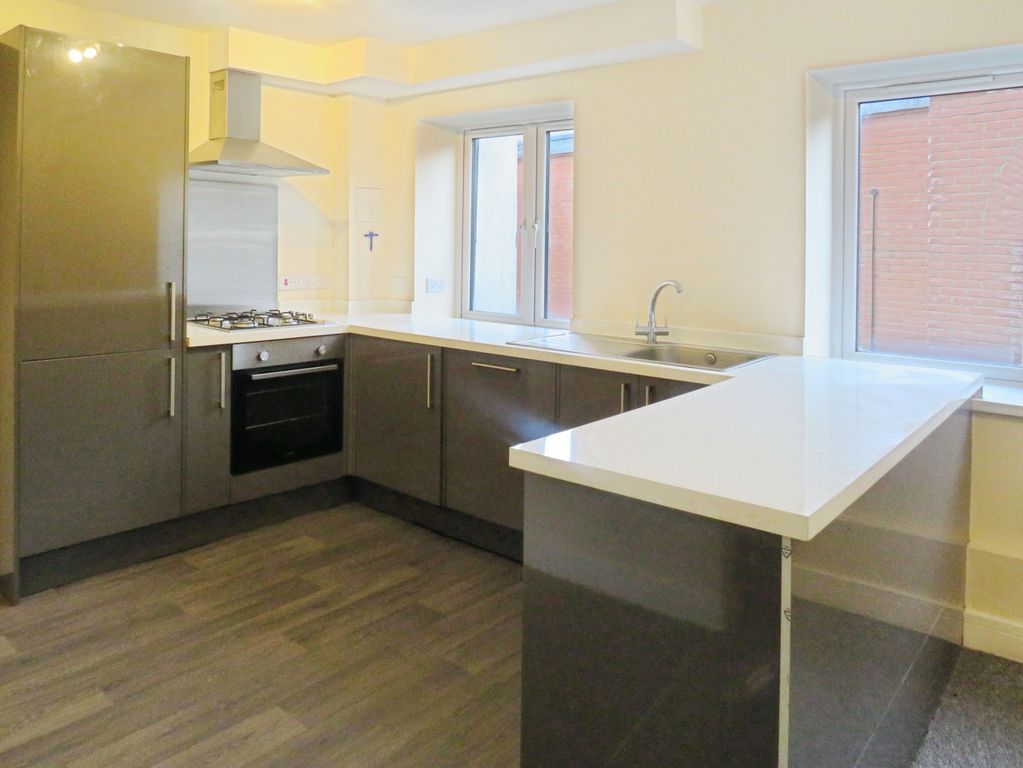 Property photo 2 of 6 Kitchen