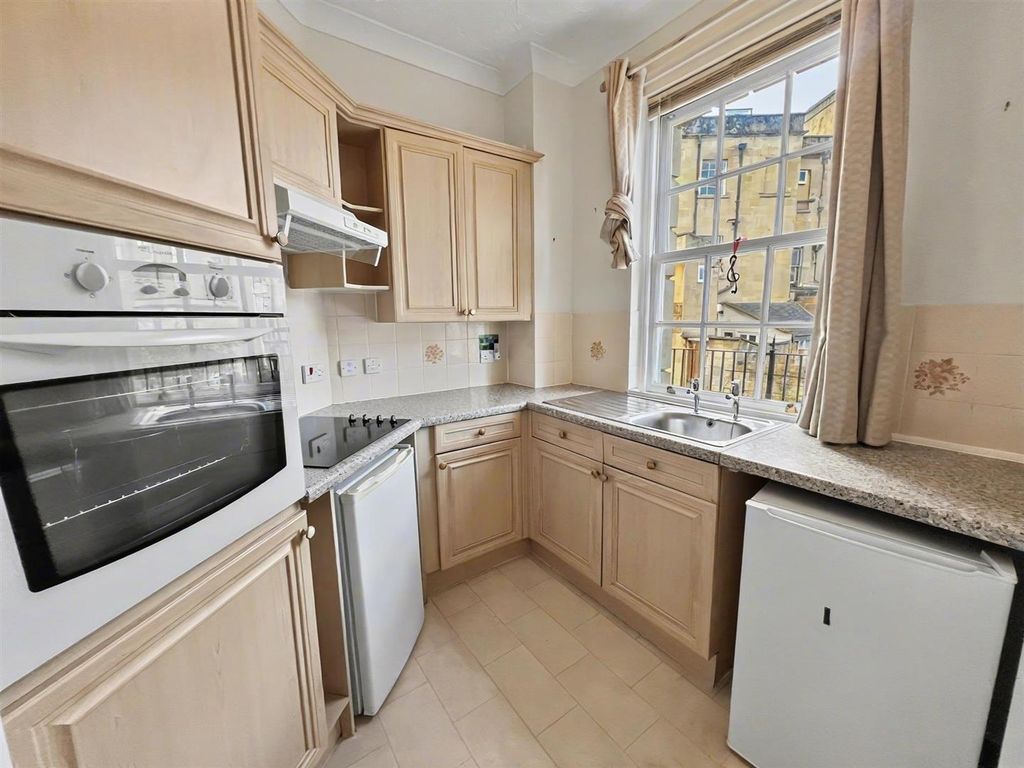 Property photo 2 of 5 Kitchen