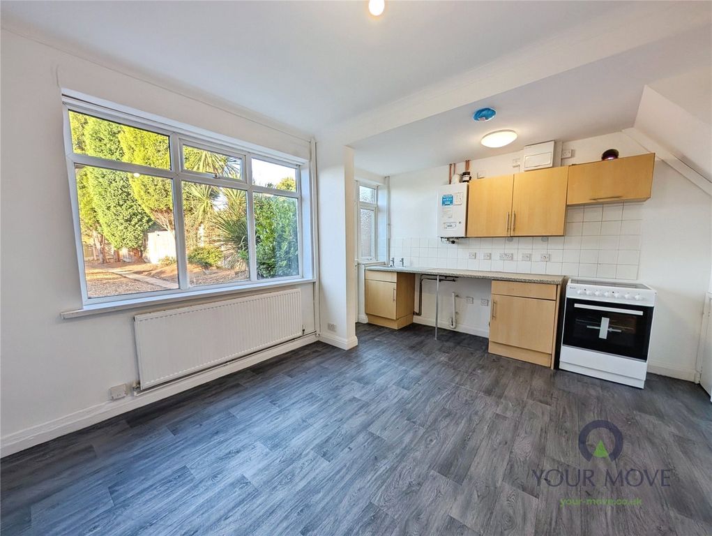 Property photo 3 of 10 Kitchen / Diner
