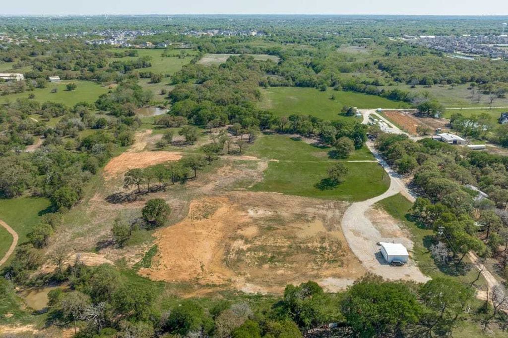 Property photo 3 of 5 <Alttext/>