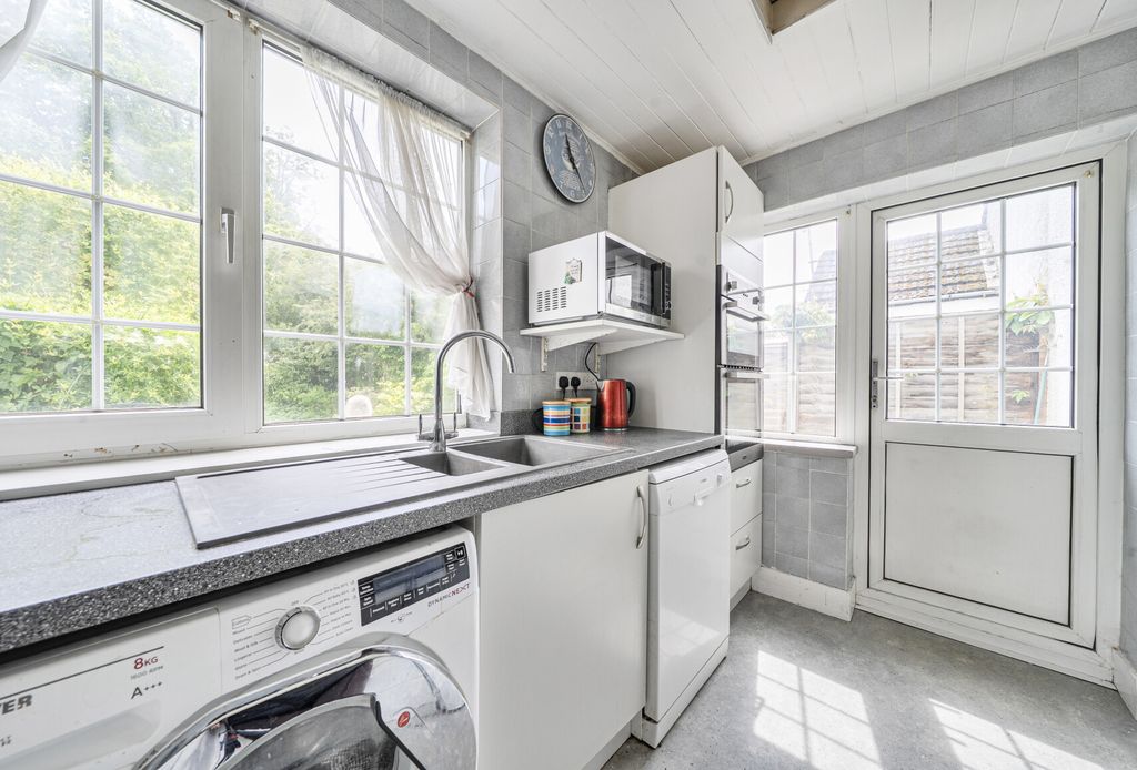 Property photo 2 of 22 1464083-12-6A0c59...