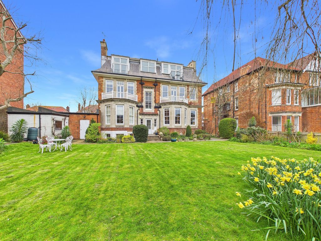 Property photo 1 of 26 Haighton Court