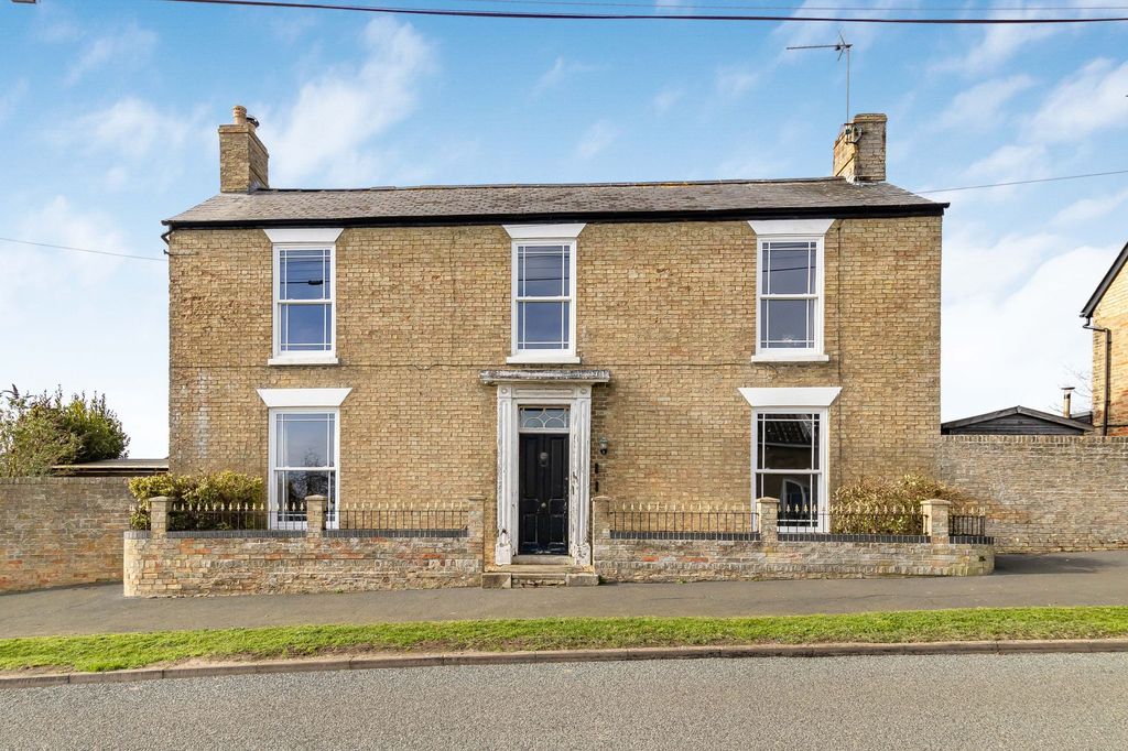 Property photo 1 of 30