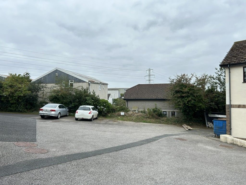 Property photo 3 of 9 Photo 3