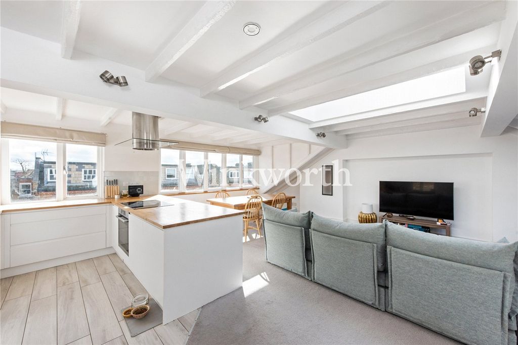 Property photo 2 of 17 Picture No. 39