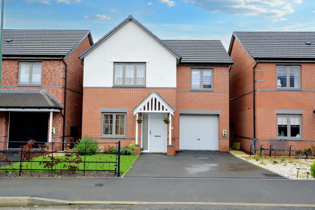 Property photo 1 of 21