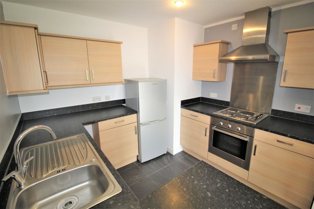 Property photo 1 of 9