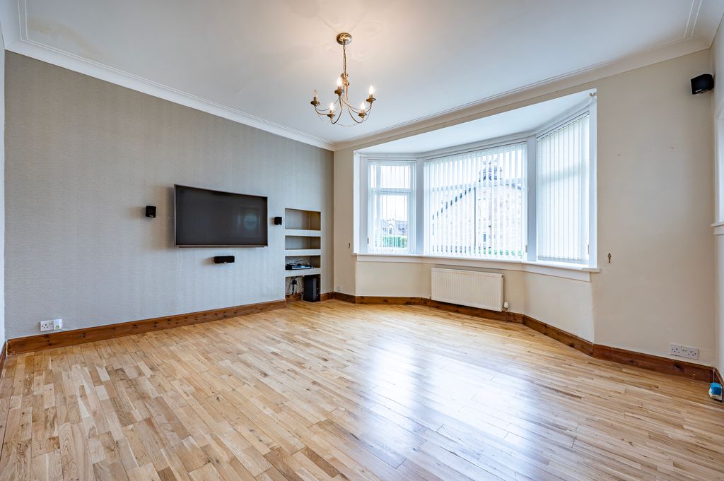 Property photo 3 of 38
