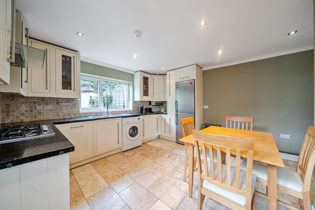 Property photo 3 of 12 1440459-18-69Dcd1...