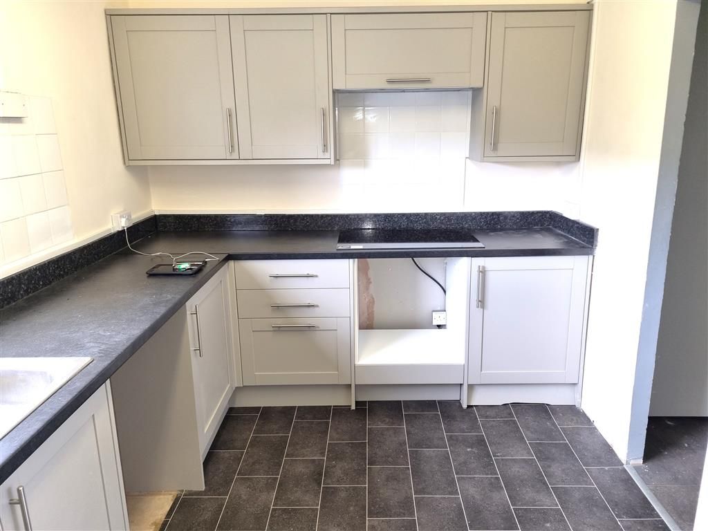 Property photo 2 of 5 Kitchen