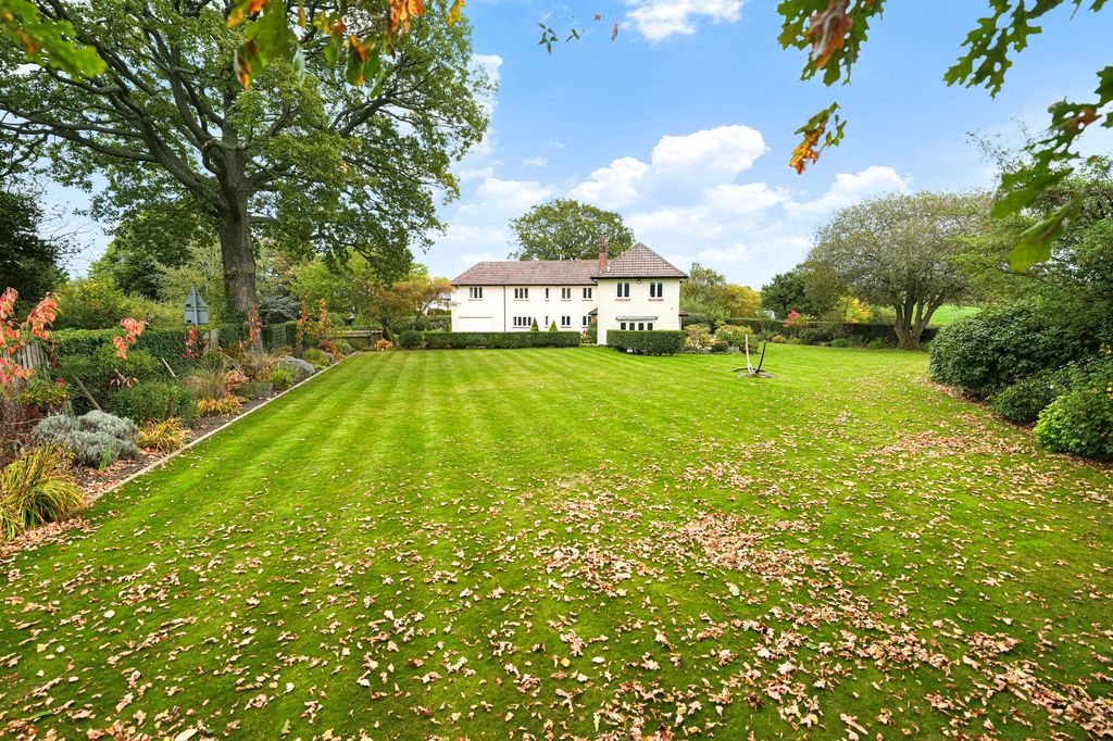 Property photo 3 of 37