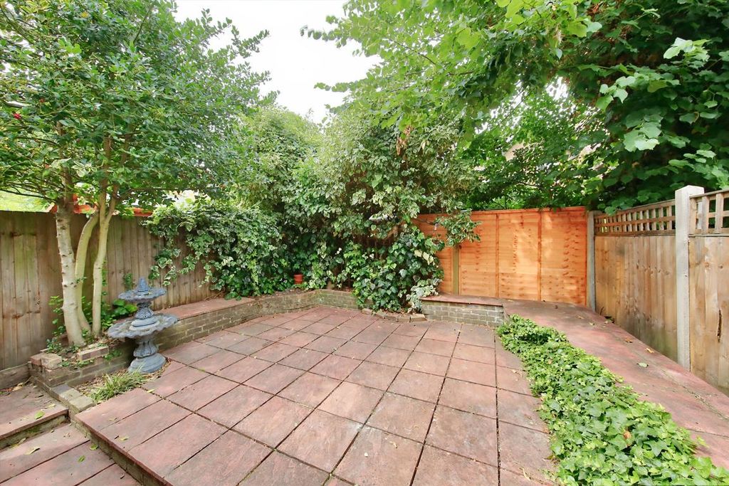 Property photo 3 of 8