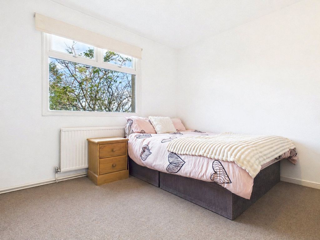Property photo 2 of 14 House To Rent