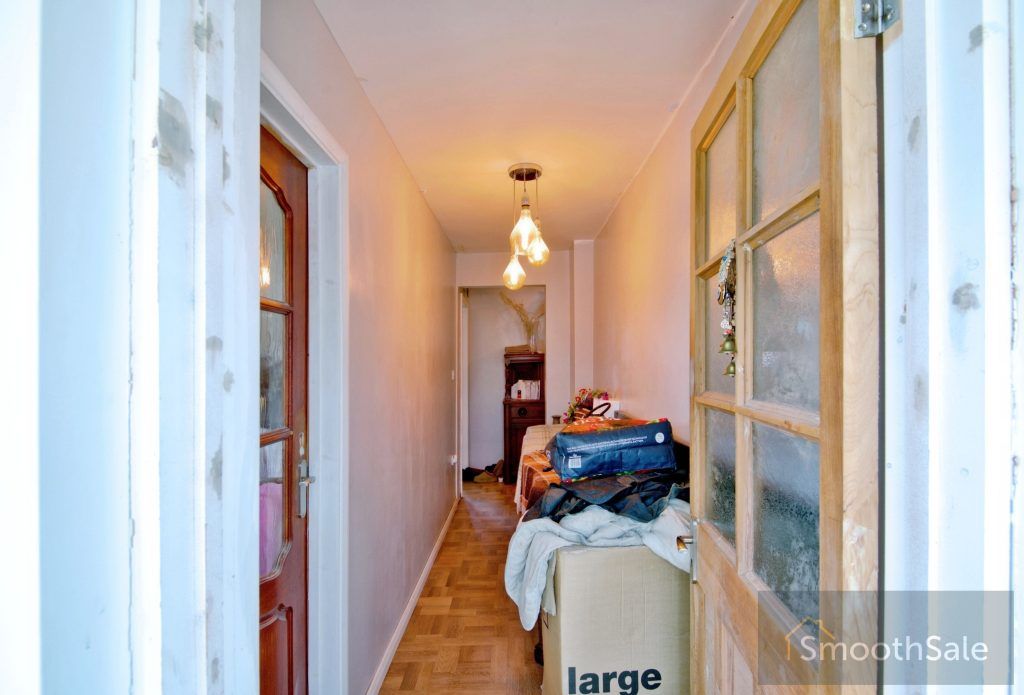 Property photo 3 of 31