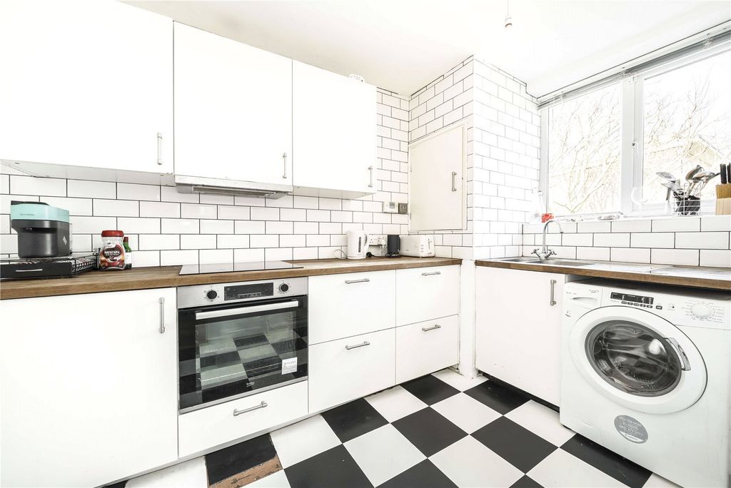 Property photo 2 of 9 Picture No. 05