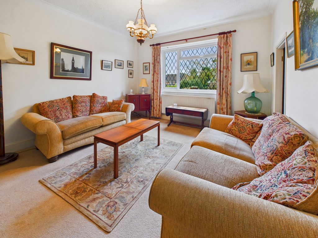 Property photo 3 of 36