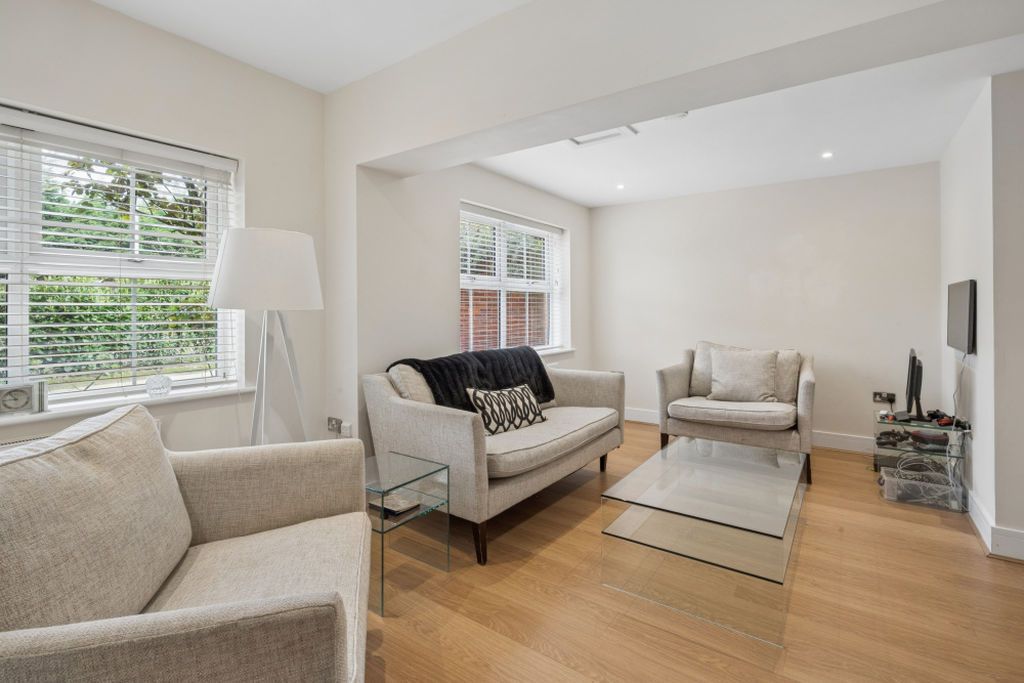 Property photo 2 of 19 Photo 15