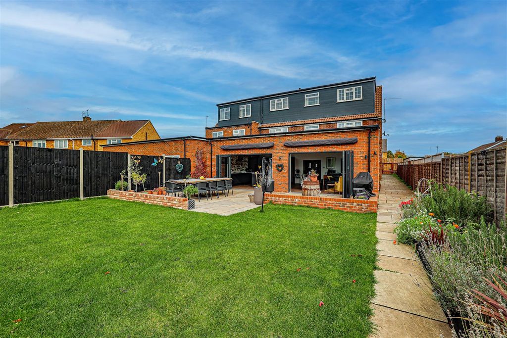 Property photo 2 of 33 980A8434-1.Jpg