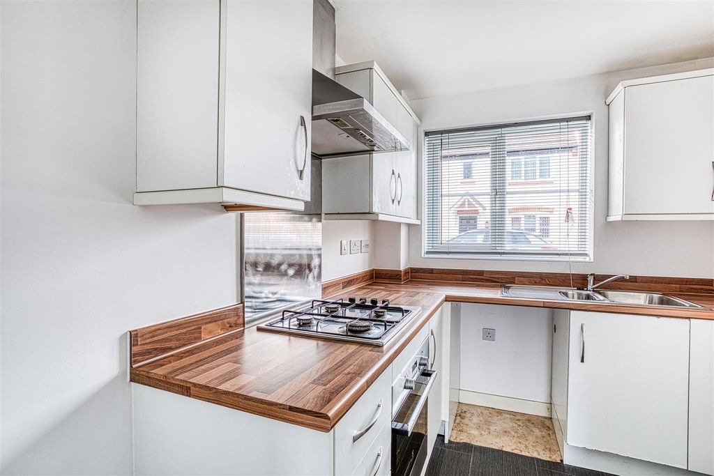 Property photo 3 of 9 316A1884_Hdr.Jpg