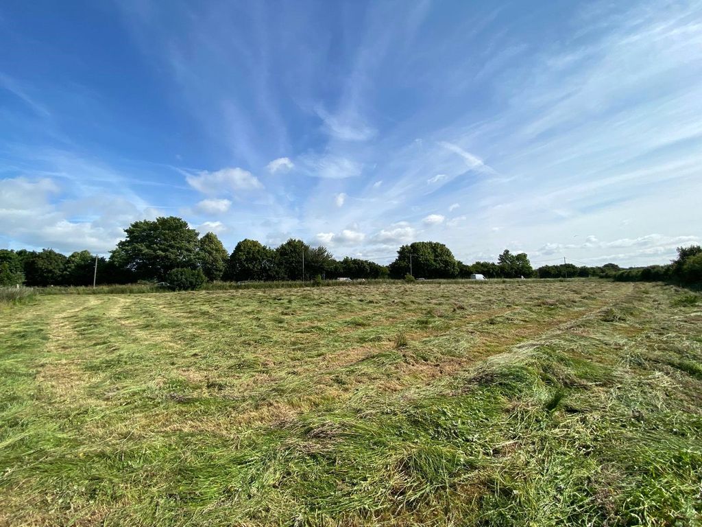 Property photo 3 of 14 Picture No. 03