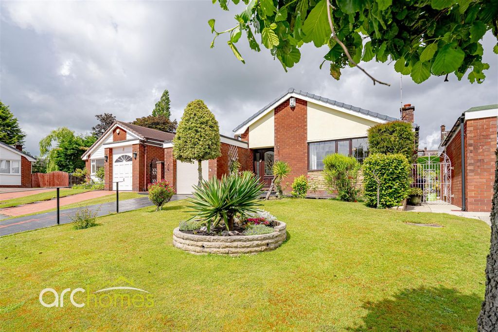 Property photo 1 of 24 Makants-23.Jpg