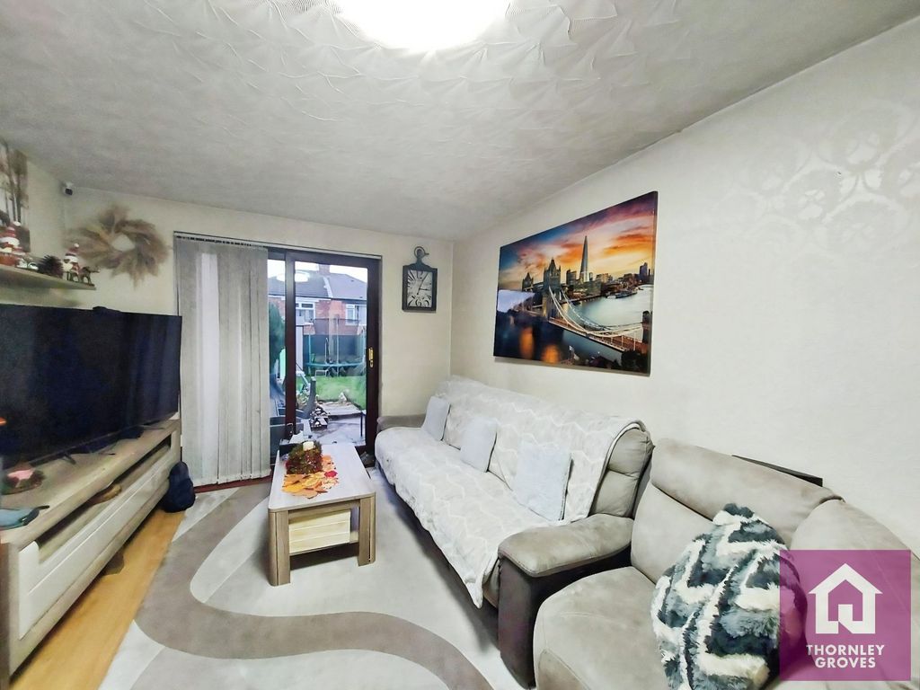 Property photo 2 of 11 Picture No. 19