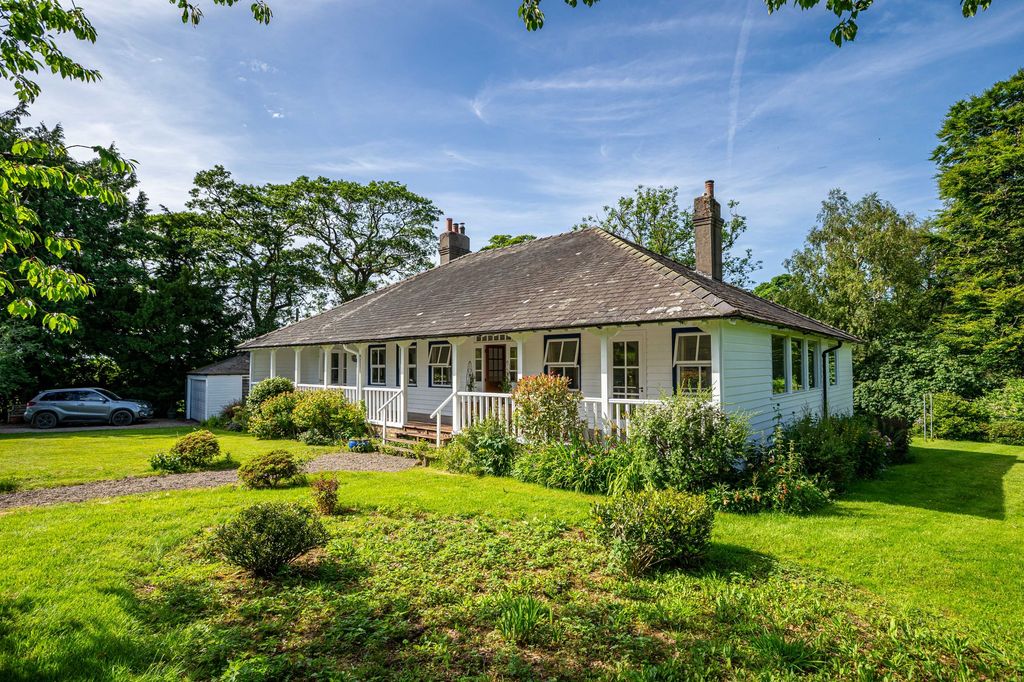 Property photo 1 of 44