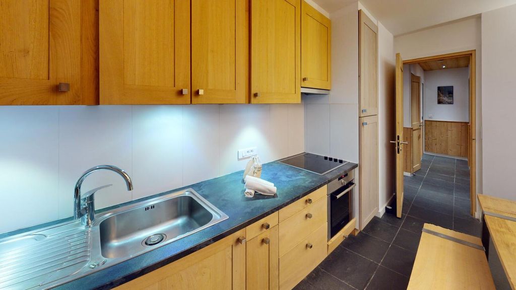Property photo 3 of 6 Image