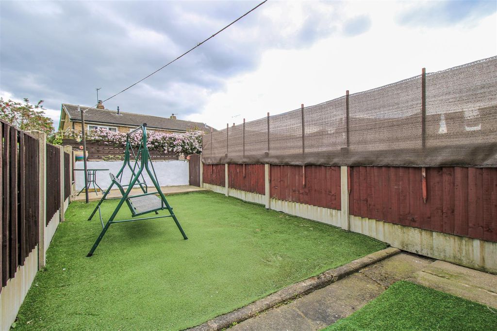 Property photo 2 of 9 Outside