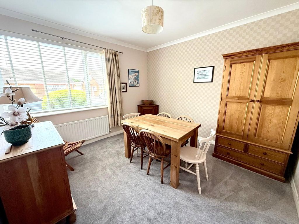 Property photo 3 of 17 Picture No. 18