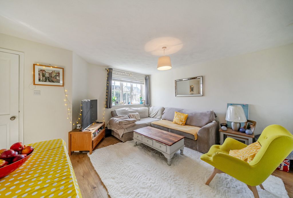 Property photo 3 of 23 1364103-14-691Dd1...