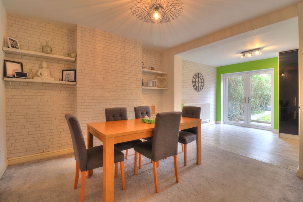 Property photo 2 of 24 Dining Area