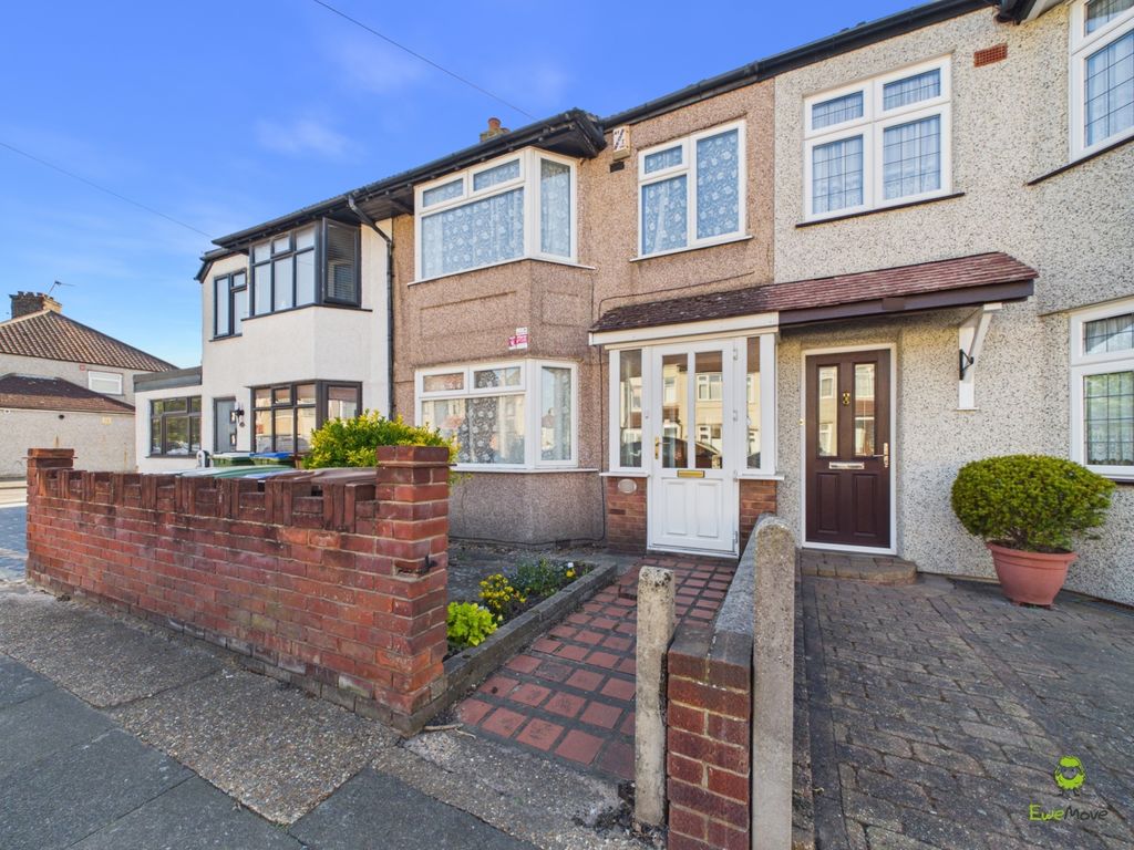 Property photo 1 of 17 Presented By Clinton At Ewemove Bexleyheath And Da