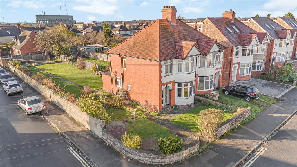 Property photo 1 of 11 Picture No. 16