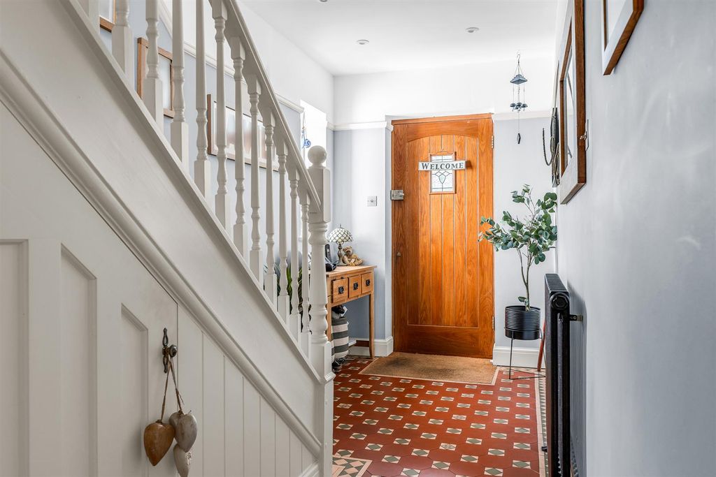 Property photo 3 of 32 Internal-18.Jpg