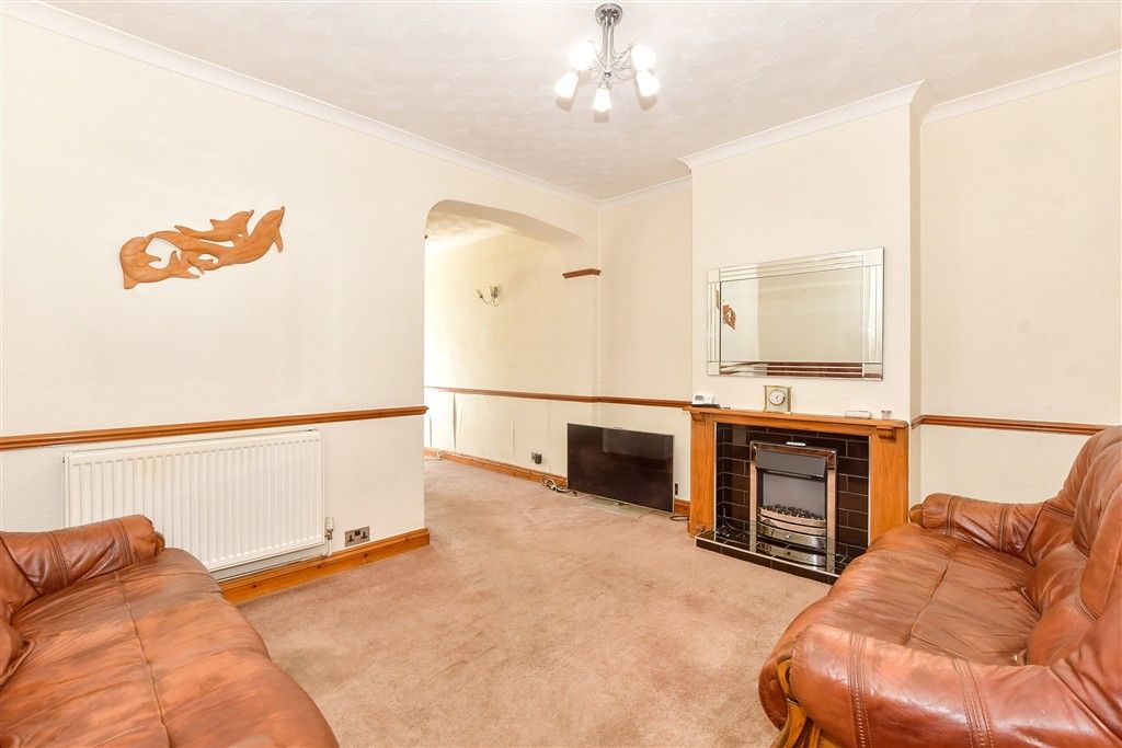 Property photo 3 of 8 Dining Area