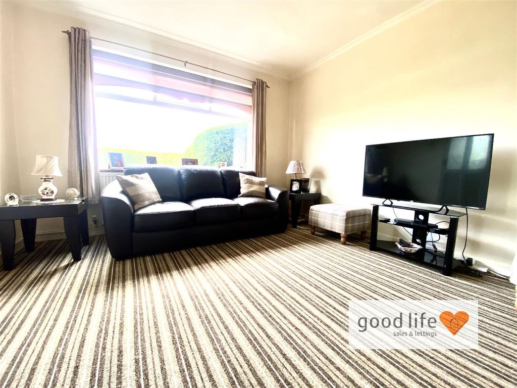 Property photo 2 of 17 20260418_113355947_Ios58Radcliff.Jpg