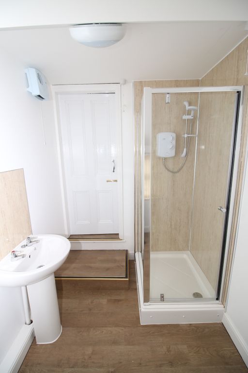 Property photo 3 of 4 Shower Room
