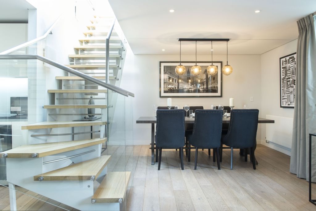 Property photo 3 of 16 1508_Merchantsq_0...