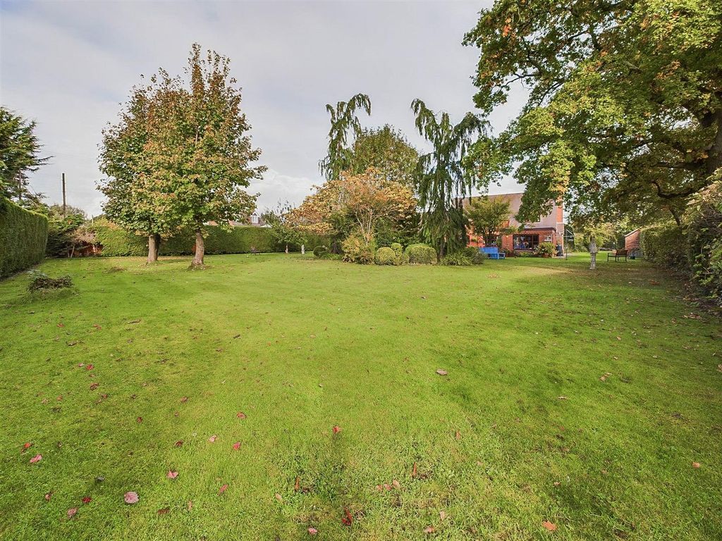 Property photo 3 of 31 Cam02541G0-Pr0050-Still019.Jpg