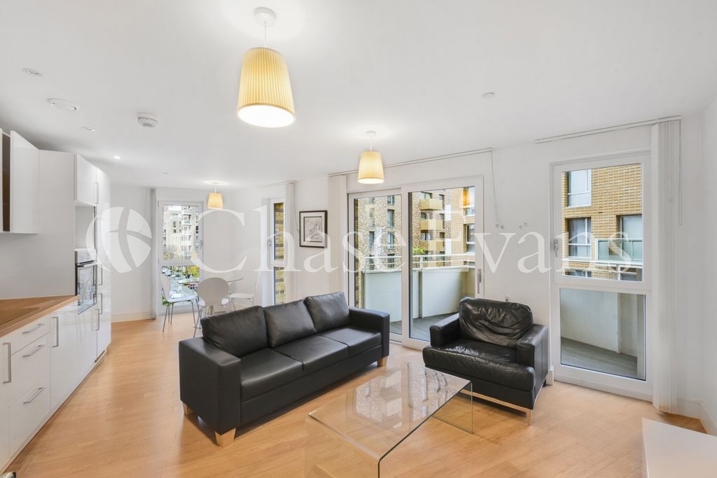 Property photo 1 of 18 Ivy Point, St Andrew